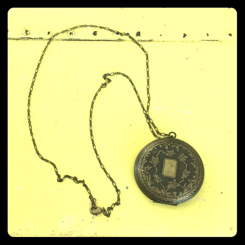 Large locket necklace